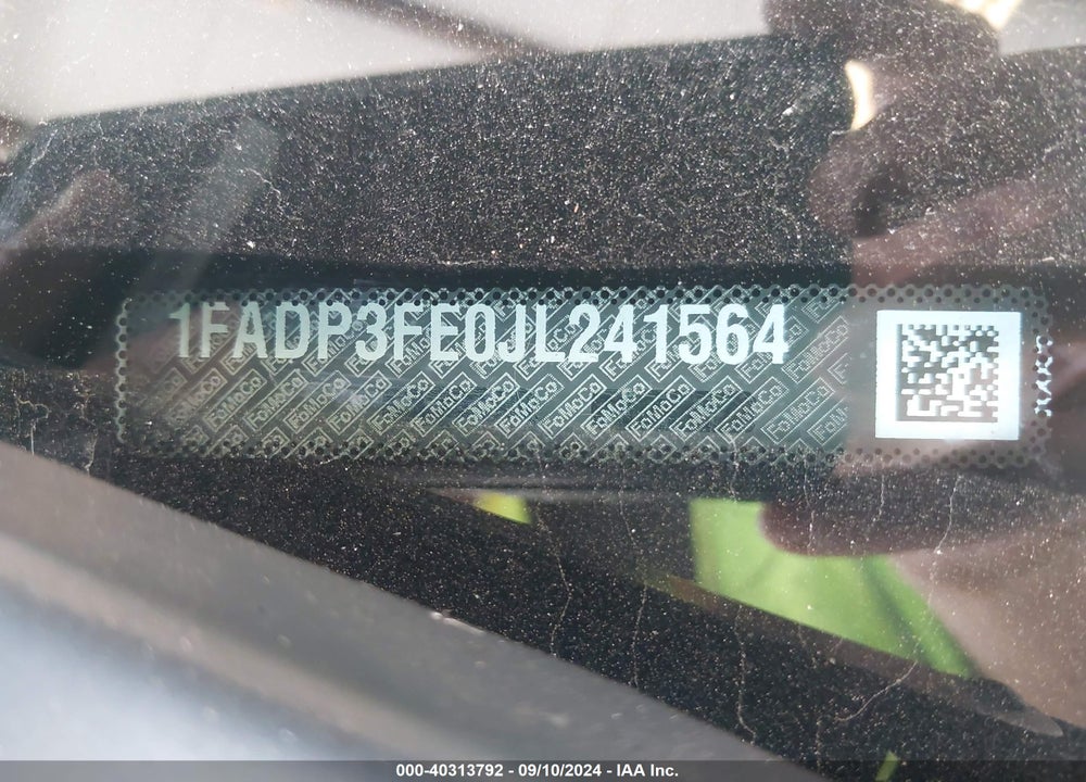 2018 FORD FOCUS SE VIN: 1FADP3FE0JL241564