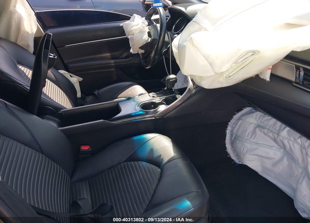 2019 TOYOTA CAMRY SE VIN: 4T1B11HK5KU177295
