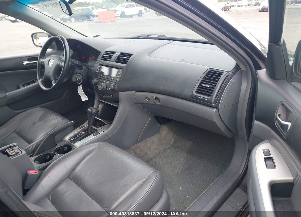 2005 HONDA ACCORD 3.0 EX VIN: 1HGCM66585A003545