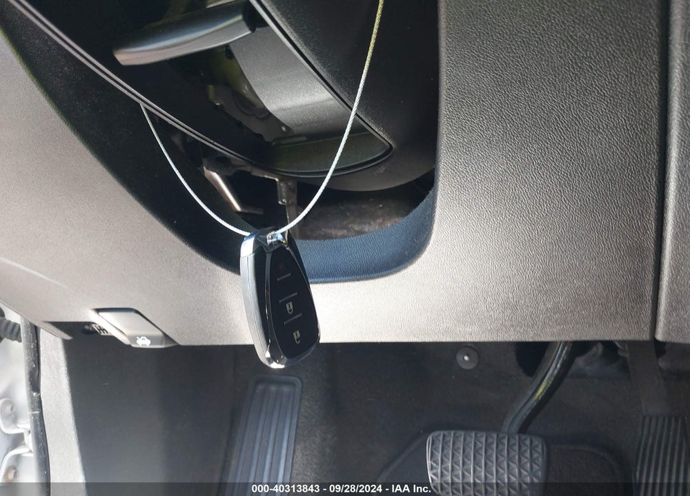 2018 CHEVROLET EQUINOX PREMIER VIN: 2GNAXVEV2J6111943