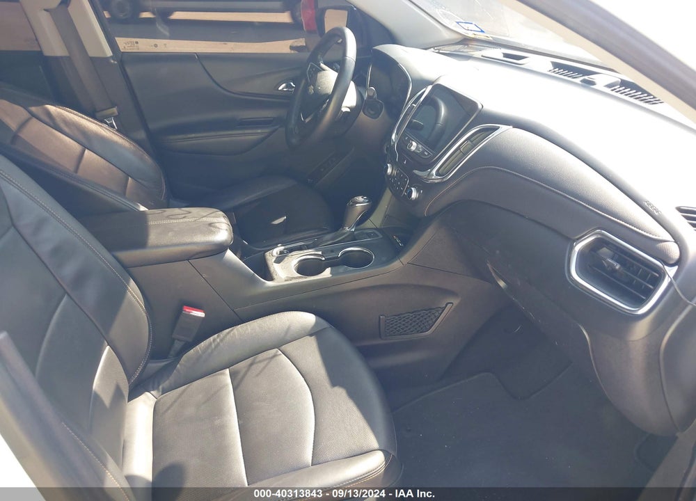 2018 CHEVROLET EQUINOX PREMIER VIN: 2GNAXVEV2J6111943