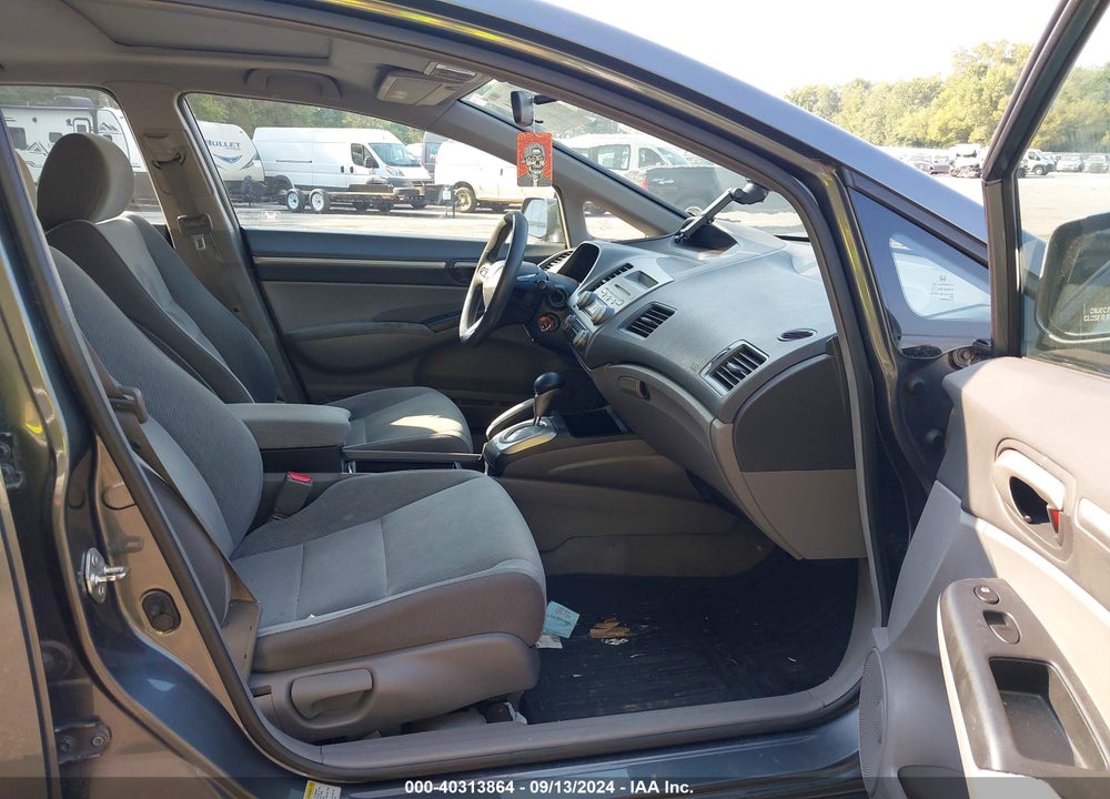 2010 HONDA CIVIC SDN EX VIN: 19XFA1F89AE019827