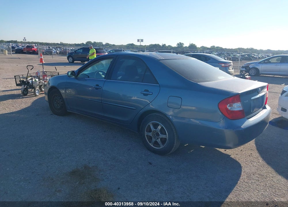 2004 TOYOTA CAMRY LE VIN: 4T1BE32K04U921770