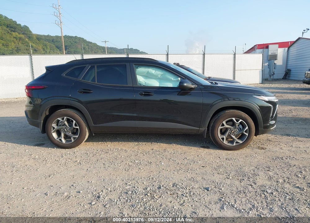 2024 CHEVROLET TRAX FWD LT VIN: KL77LHE20RC244481