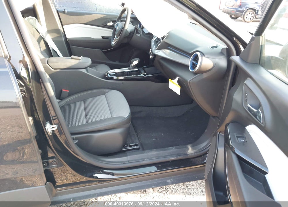 2024 CHEVROLET TRAX FWD LT VIN: KL77LHE20RC244481
