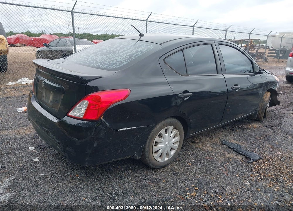 2018 NISSAN VERSA 1.6 S+ VIN: 3N1CN7AP1JL830156