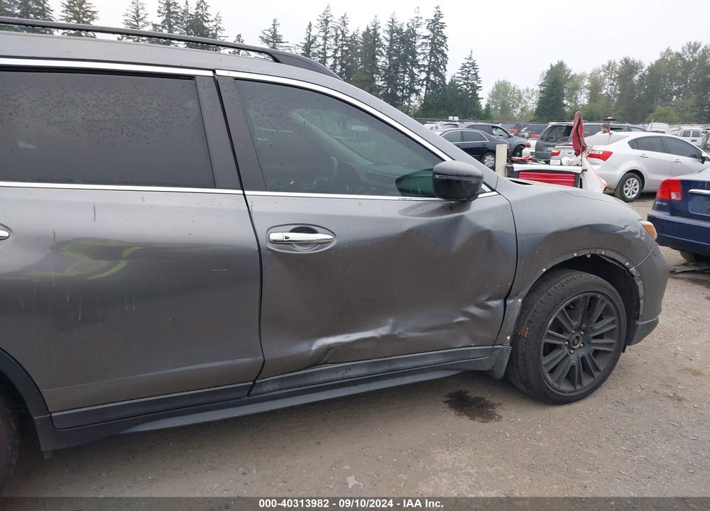 2018 NISSAN ROGUE SV VIN: 5N1AT2MT8JC786251
