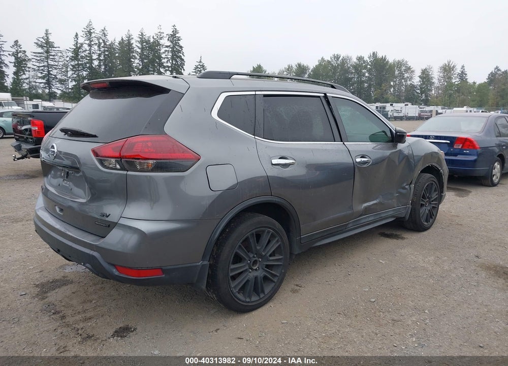 2018 NISSAN ROGUE SV VIN: 5N1AT2MT8JC786251