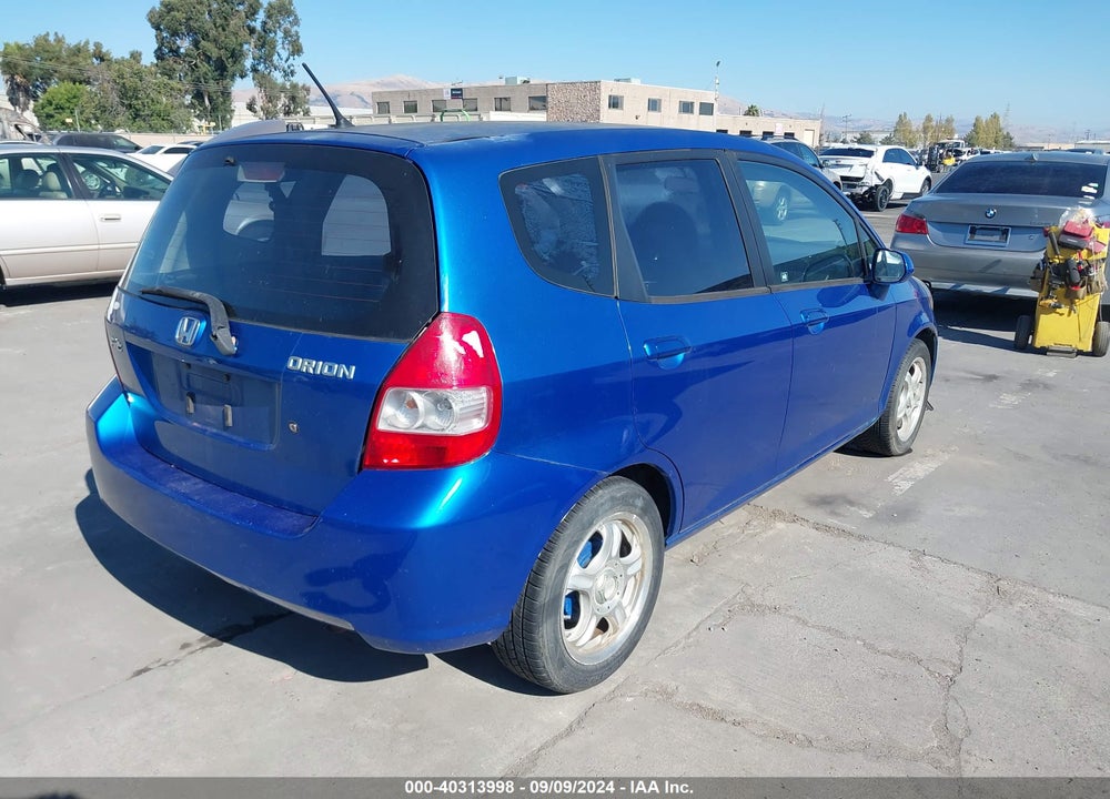 2008 HONDA FIT VIN: JHMGD38448S031116