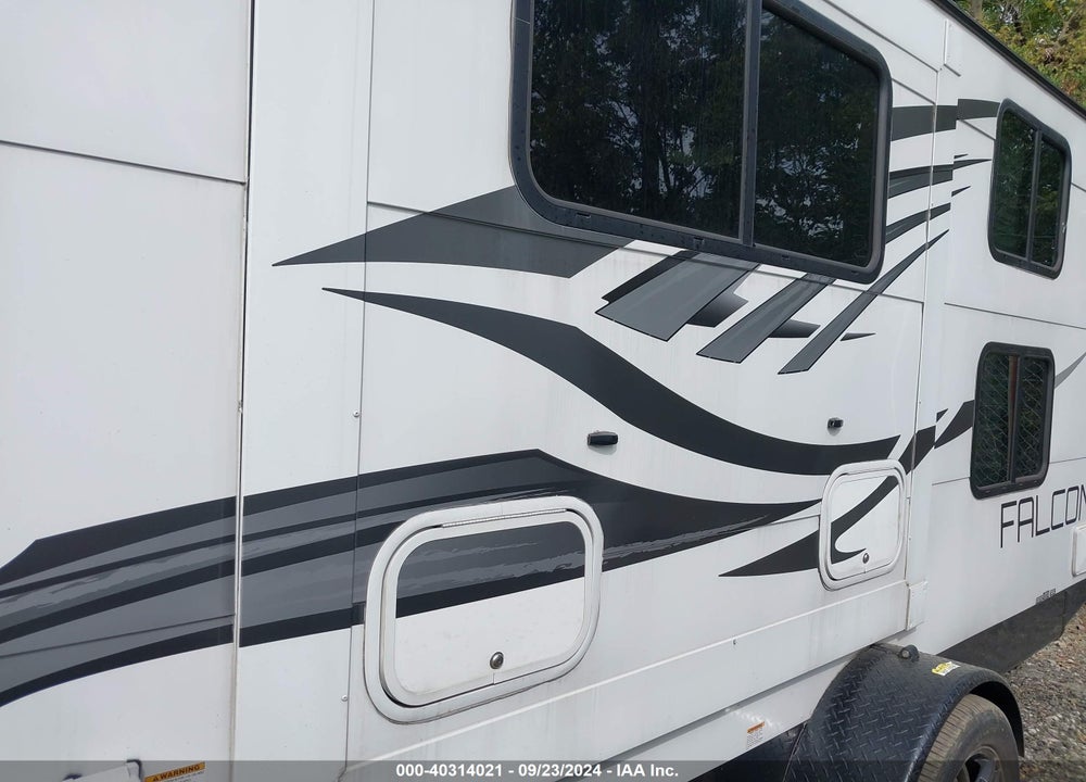 2018 TRAVEL TRL FALCON 24BH VIN: 55MT1KN18JP002495