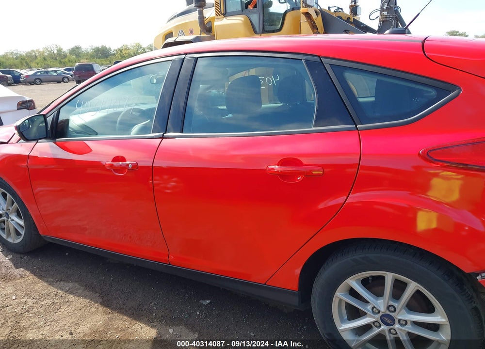 2017 FORD FOCUS SE VIN: 1FADP3K27HL272803