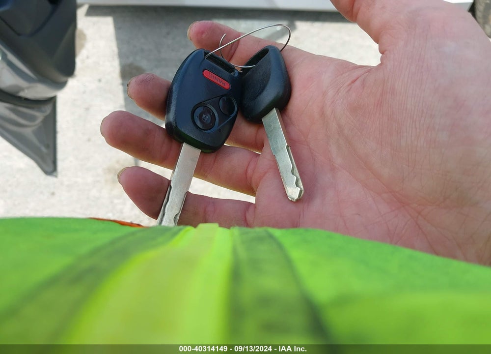 2008 HONDA FIT SPORT VIN: JHMGD37658S074012