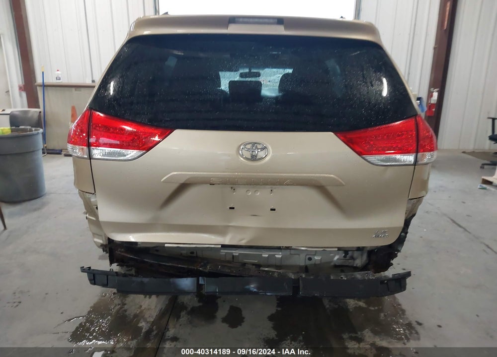 2012 TOYOTA SIENNA LE 7 PASSENGER VIN: 5TDJK3DC7CS038069