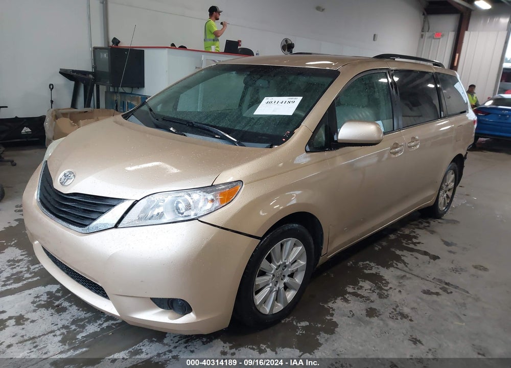 2012 TOYOTA SIENNA LE 7 PASSENGER VIN: 5TDJK3DC7CS038069