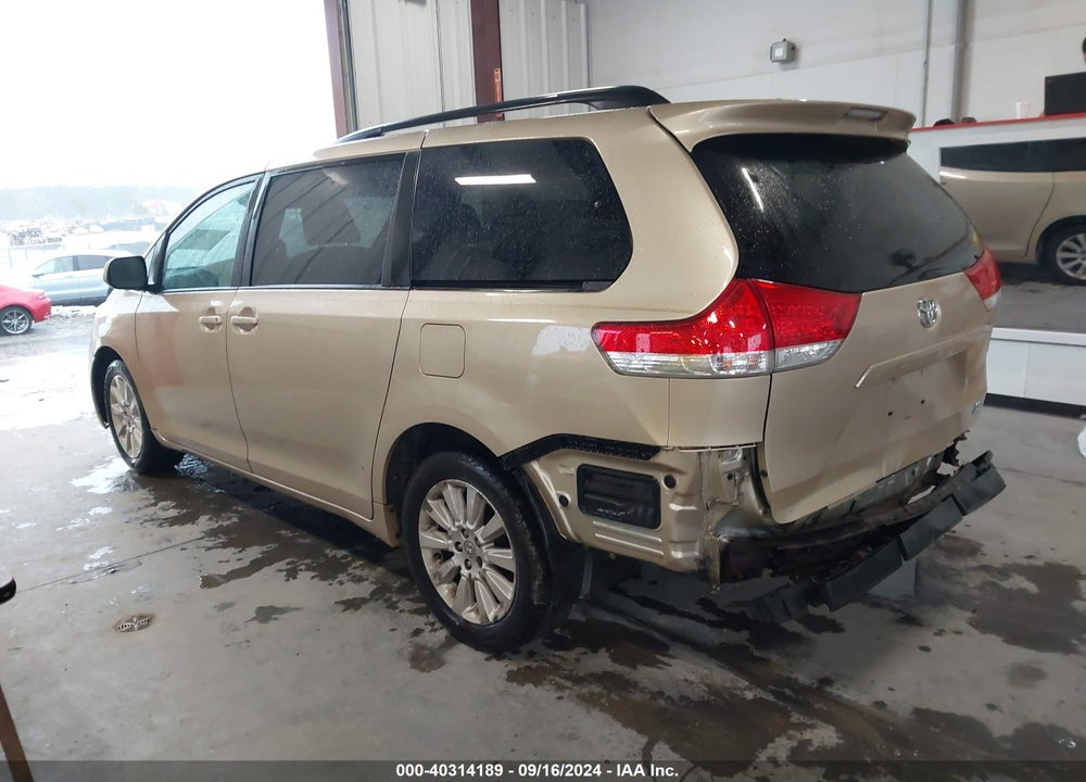 2012 TOYOTA SIENNA LE 7 PASSENGER VIN: 5TDJK3DC7CS038069