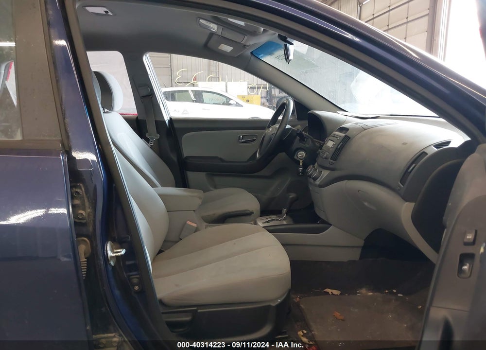2010 HYUNDAI ELANTRA GLS VIN: KMHDU4AD8AU196483