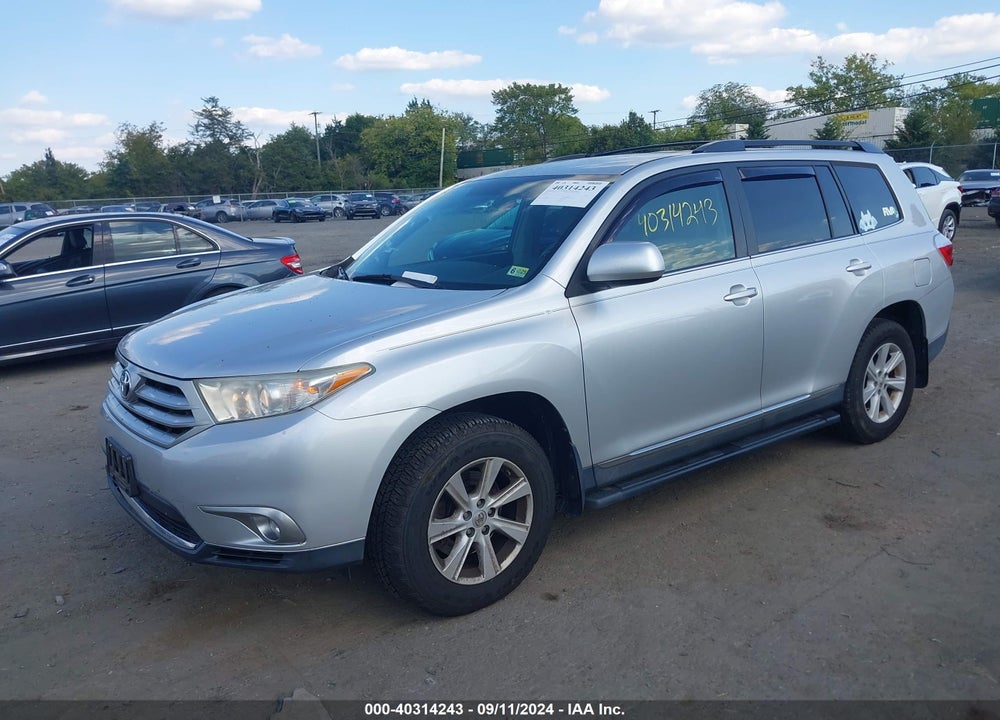 2013 TOYOTA HIGHLANDER BASE PLUS V6 VIN: 5TDBK3EH7DS192992