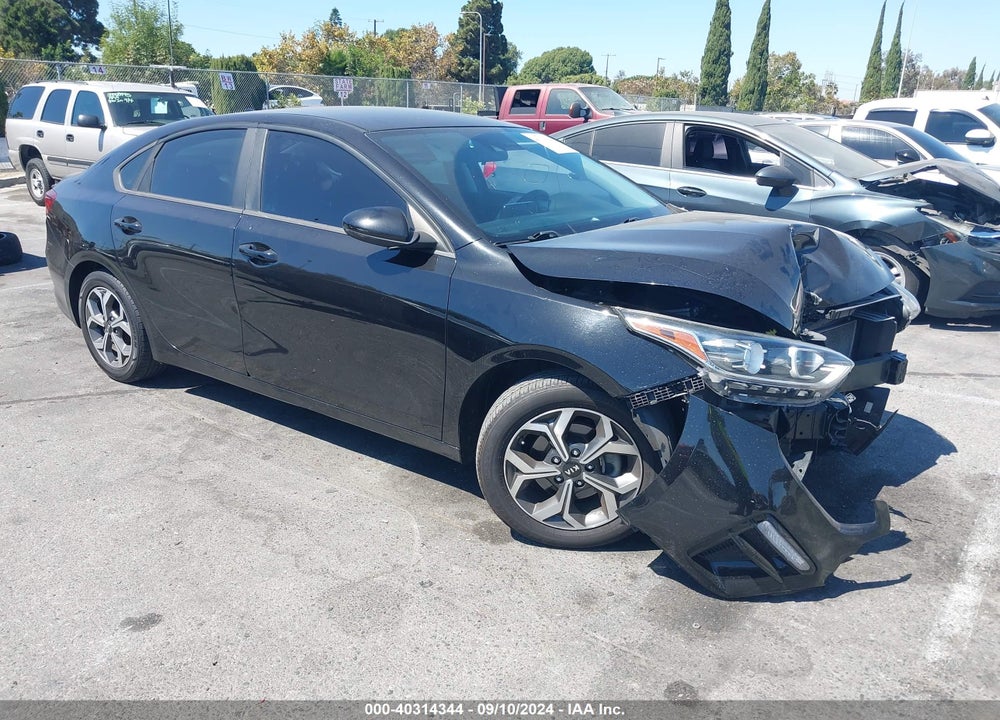 2019 KIA FORTE LXS VIN: 3KPF24AD4KE082046