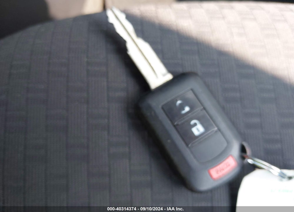 2018 MITSUBISHI MIRAGE ES VIN: ML32A3HJ8JH014805