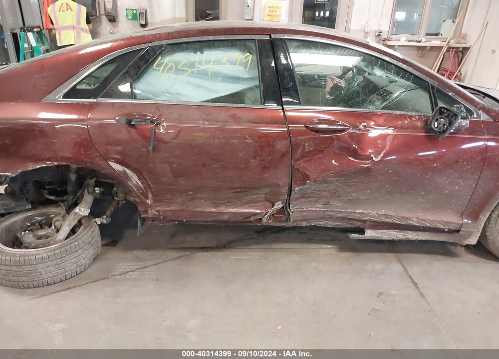 2015 LINCOLN MKZ HYBRID VIN: 3LN6L2LU4FR623878