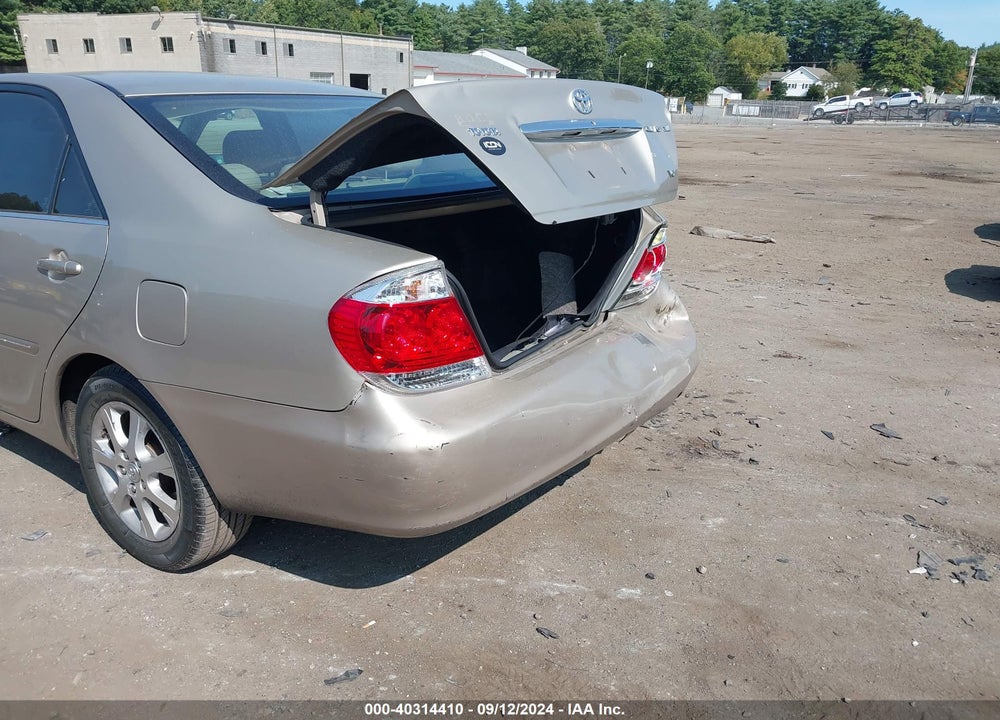 2005 TOYOTA CAMRY VIN: 4T1BF30K95U086219