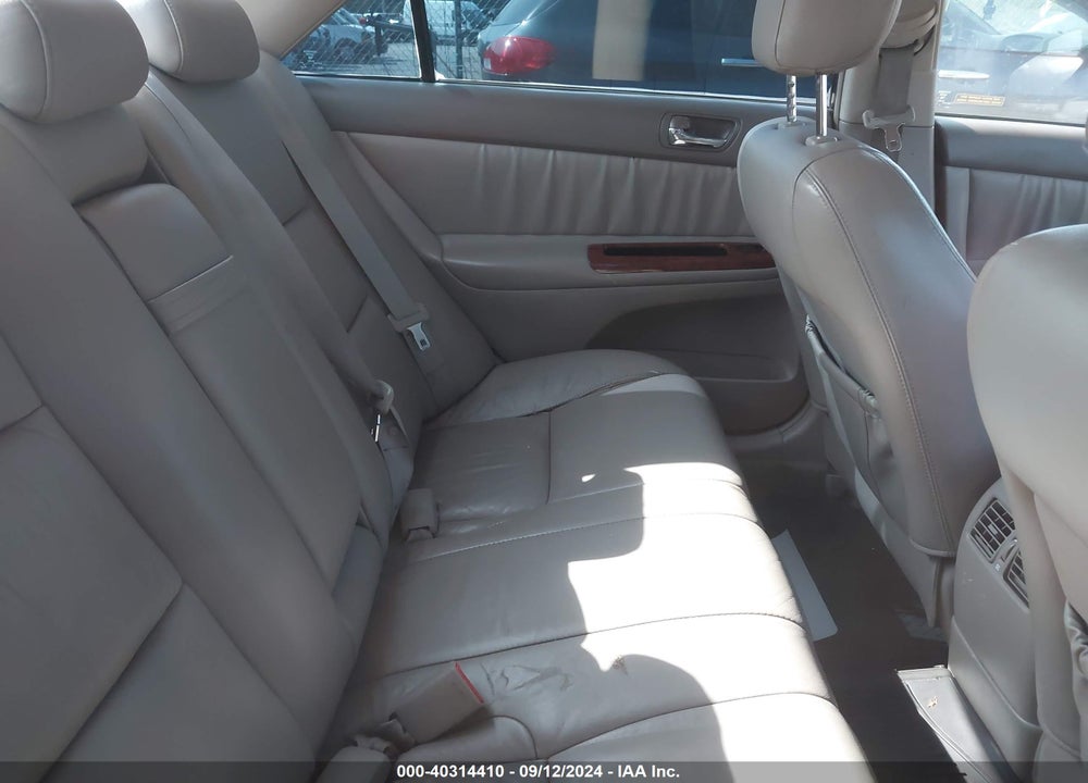 2005 TOYOTA CAMRY VIN: 4T1BF30K95U086219