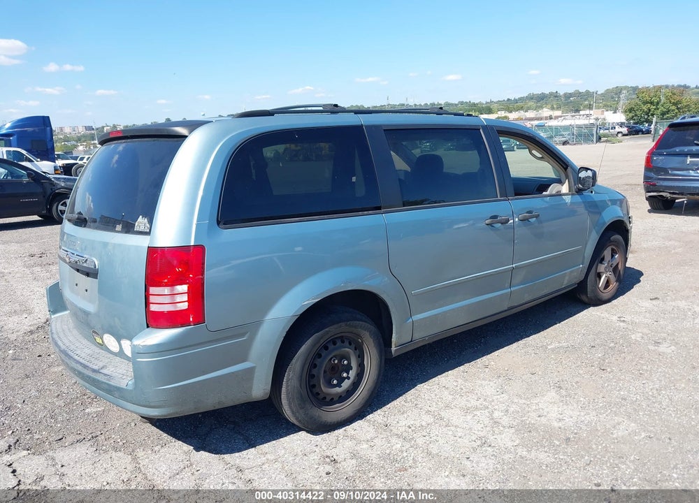 2008 CHRYSLER TOWN & COUNTRY LX VIN: 2A8HR44H58R829527