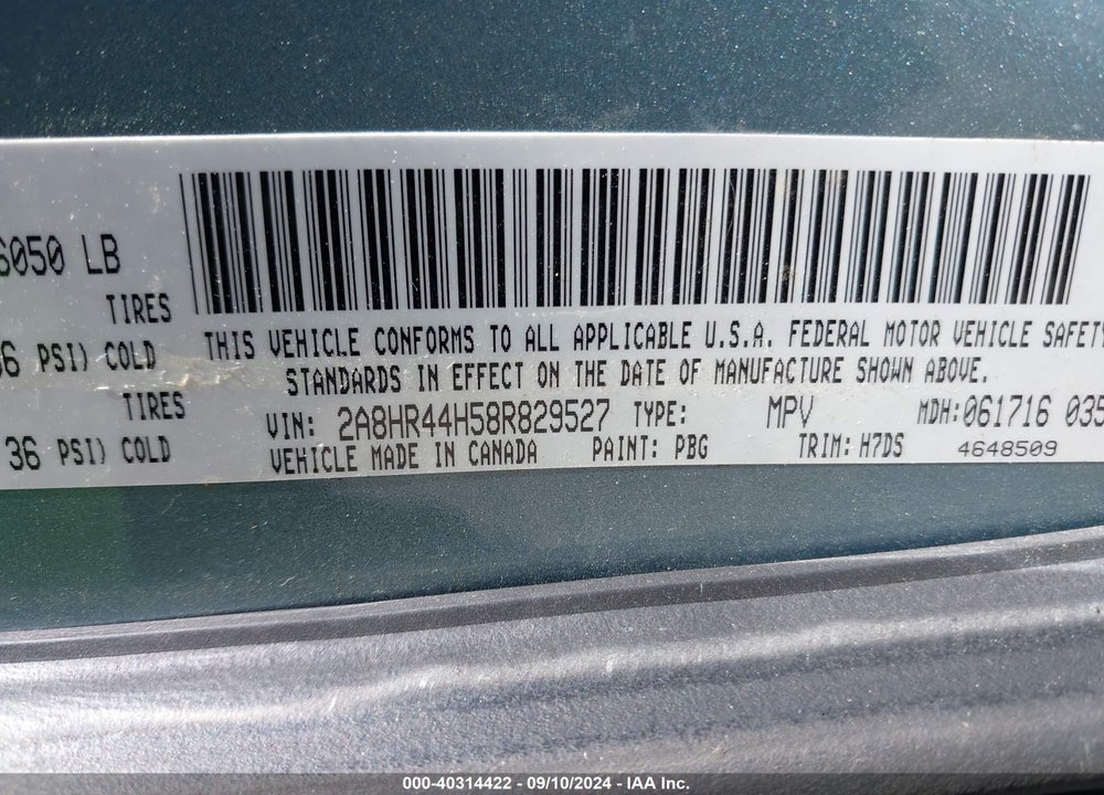 2008 CHRYSLER TOWN & COUNTRY LX VIN: 2A8HR44H58R829527