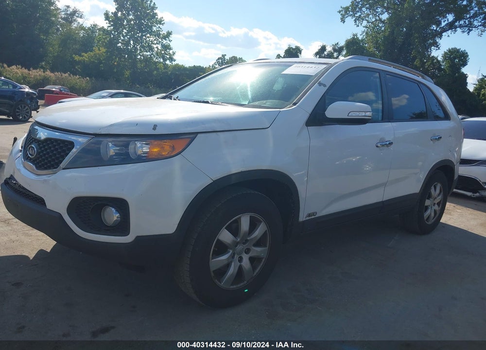 2013 KIA SORENTO LX VIN: 5XYKTDA66DG373294