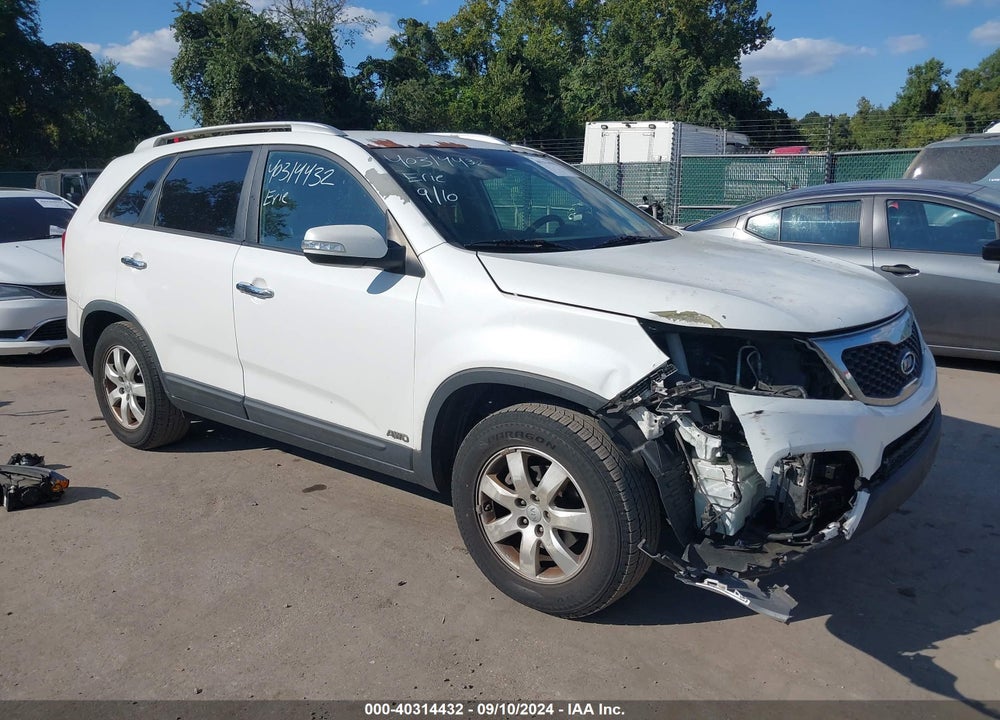 2013 KIA SORENTO LX VIN: 5XYKTDA66DG373294