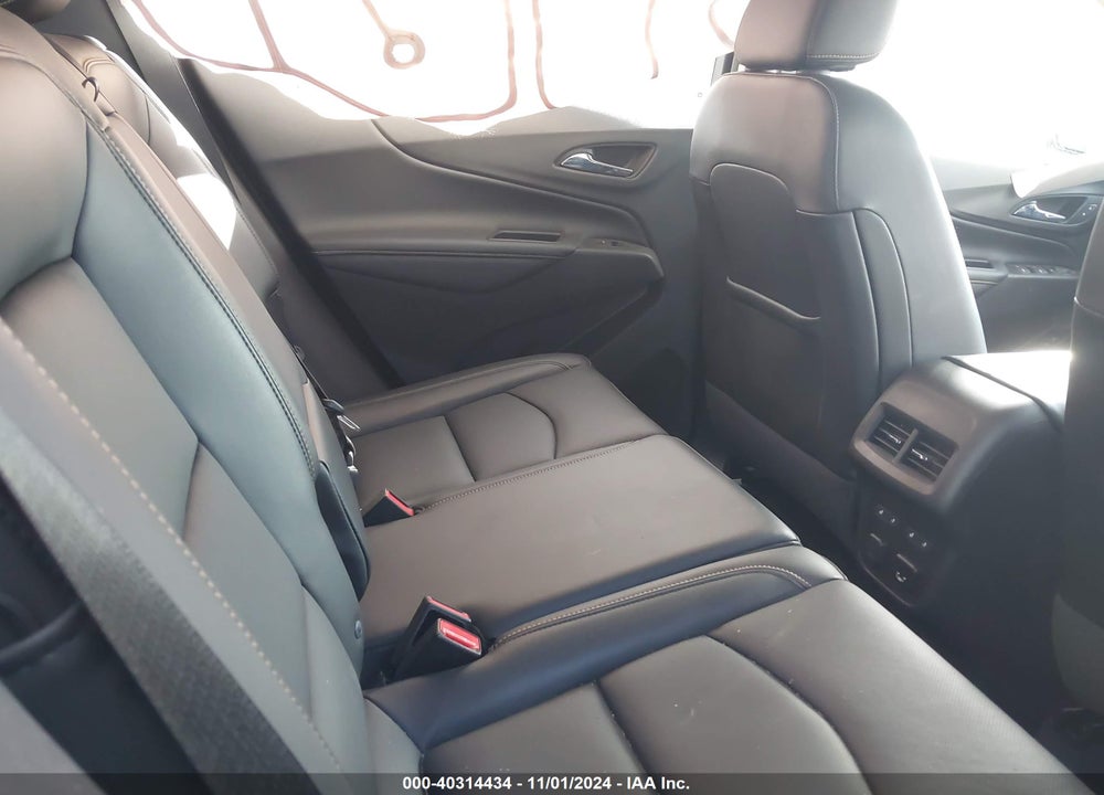 2018 CHEVROLET EQUINOX PREMIER VIN: 2GNAXNEX5J6211150
