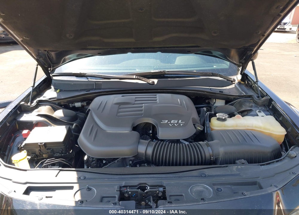 2018 CHRYSLER 300 300S VIN: 2C3CCABG4JH338099