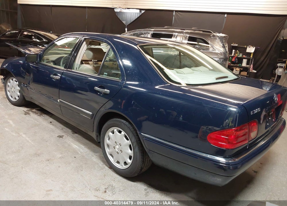1999 MERCEDES-BENZ E 320 VIN: WDBJF65H1XA809661