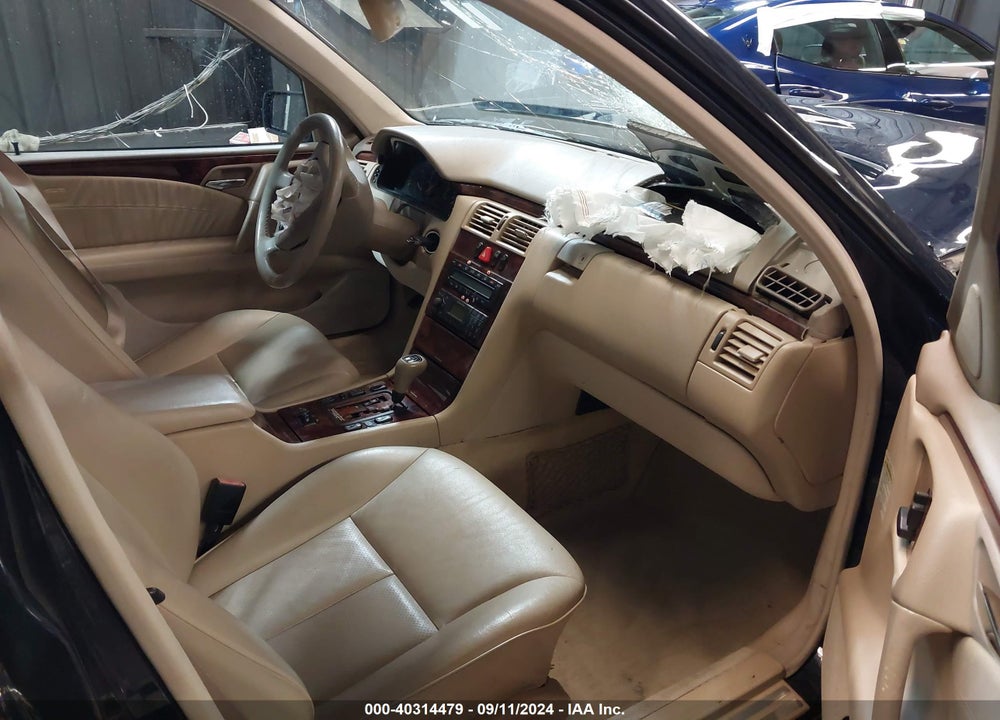 1999 MERCEDES-BENZ E 320 VIN: WDBJF65H1XA809661
