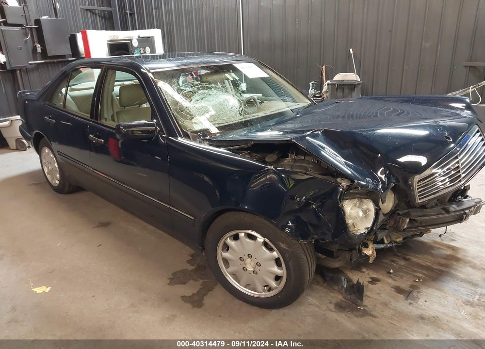 1999 MERCEDES-BENZ E 320 VIN: WDBJF65H1XA809661