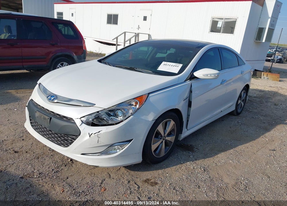 2011 HYUNDAI SONATA HYBRID VIN: KMHEC4A48BA011147