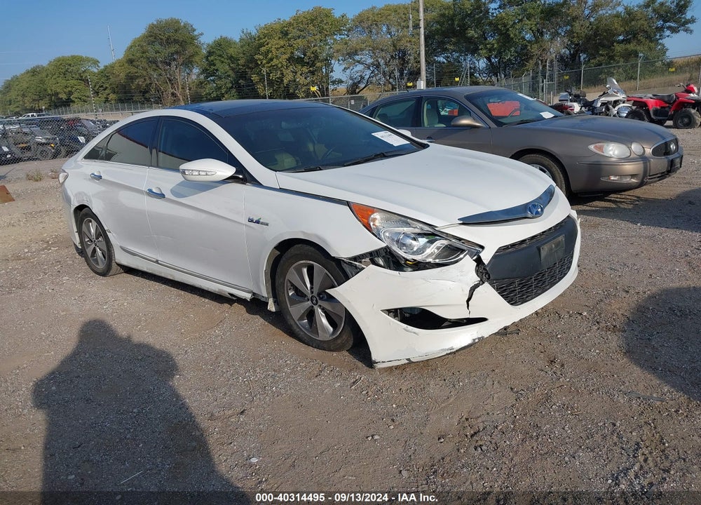2011 HYUNDAI SONATA HYBRID VIN: KMHEC4A48BA011147