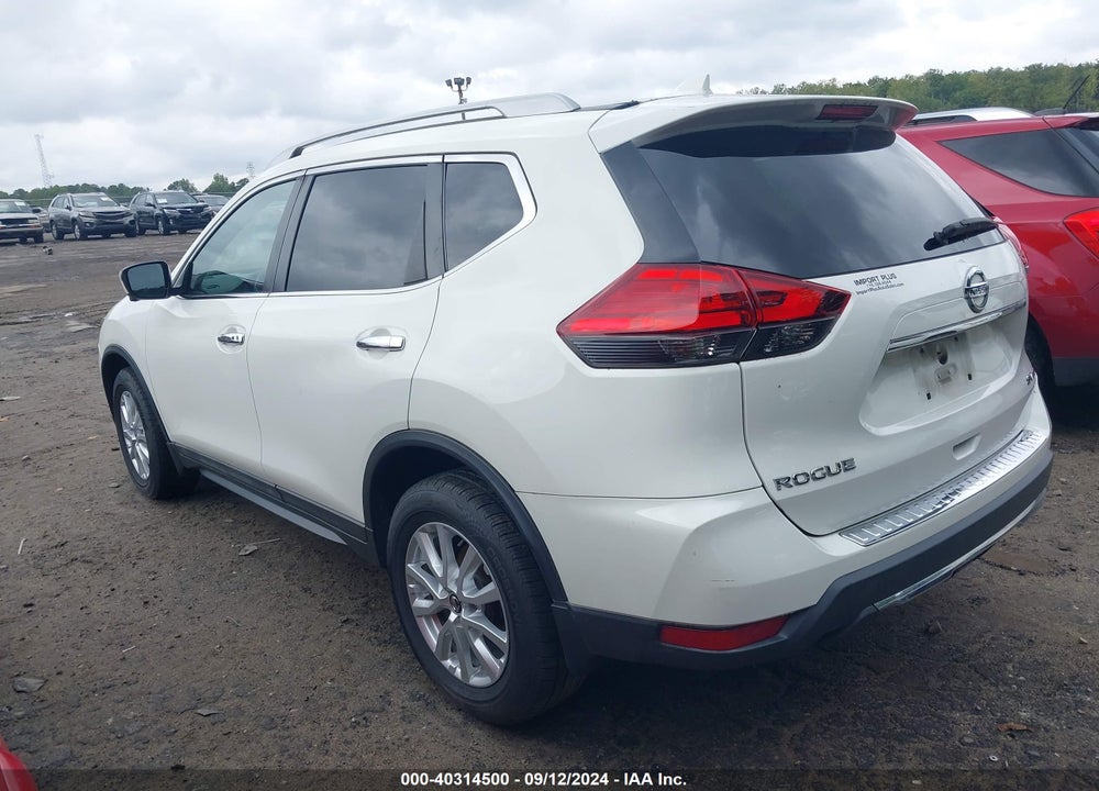 2017 NISSAN ROGUE SV VIN: 5N1AT2MV4HC828748