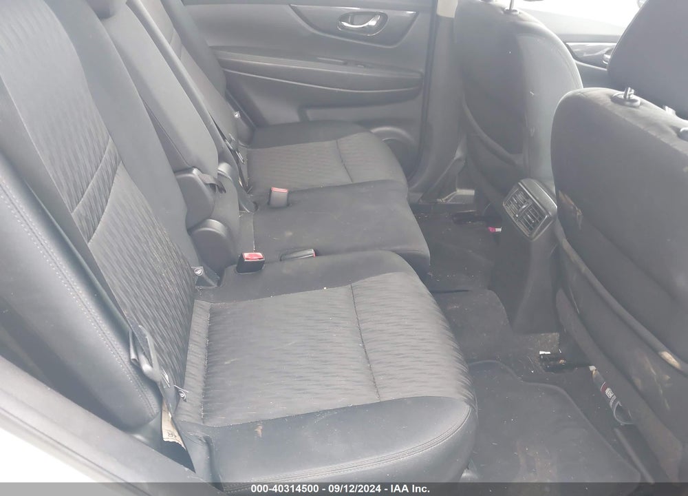 2017 NISSAN ROGUE SV VIN: 5N1AT2MV4HC828748