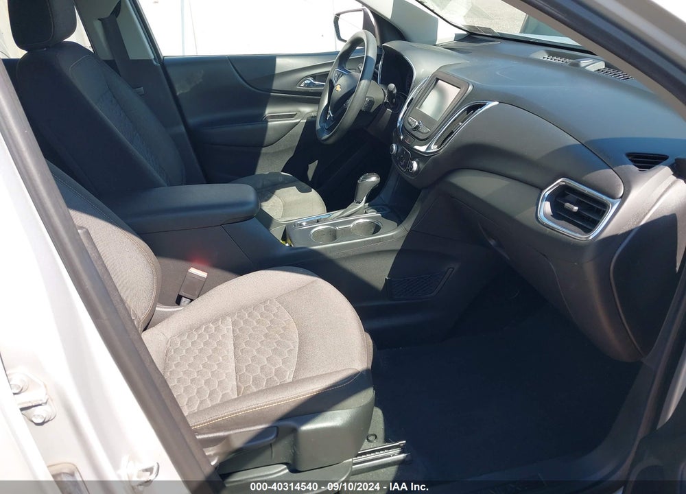 2018 CHEVROLET EQUINOX LT VIN: 2GNAXSEV5J6252195