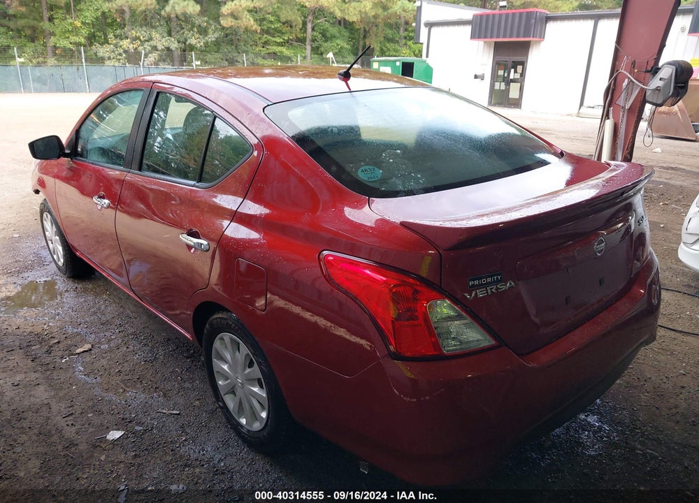 2018 NISSAN VERSA 1.6 SV VIN: 3N1CN7AP6JL852122