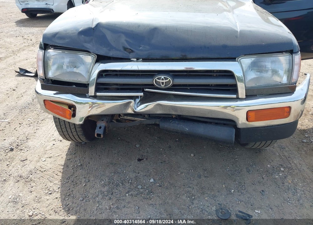 1996 TOYOTA 4RUNNER SR5 VIN: JT3HN86R9T0002136