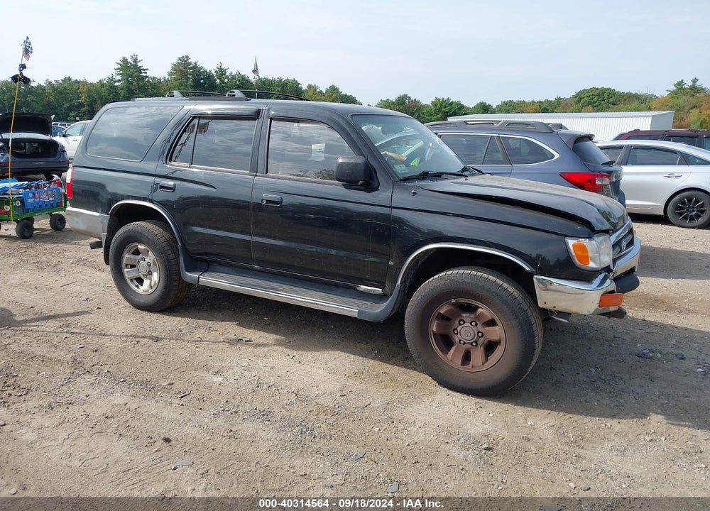 1996 TOYOTA 4RUNNER SR5 VIN: JT3HN86R9T0002136