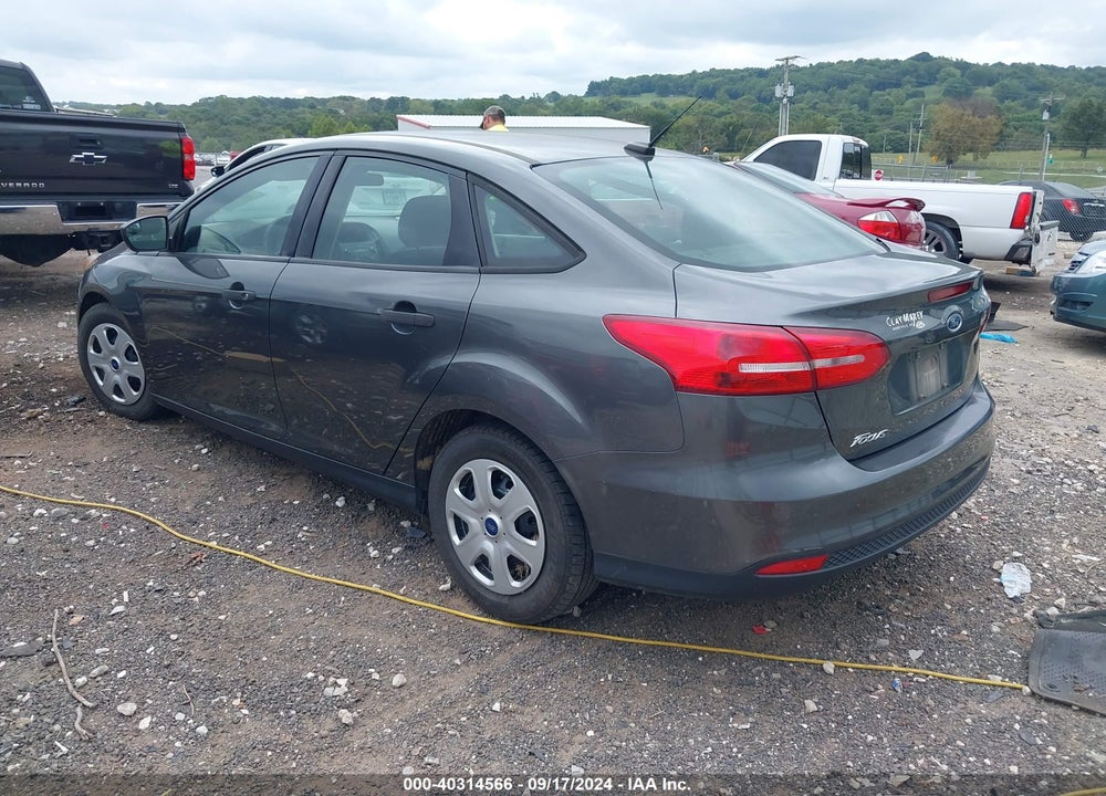 2018 FORD FOCUS S VIN: 1FADP3E24JL220482