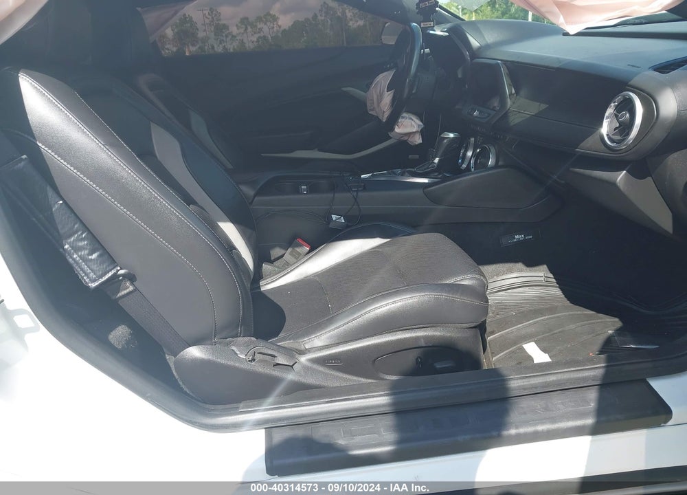 2018 CHEVROLET CAMARO 2LT VIN: 1G1FD1RS3J0154835