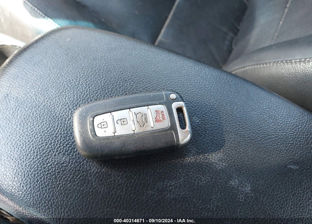2013 HYUNDAI ELANTRA LIMITED VIN: KMHDH4AE9DU505525
