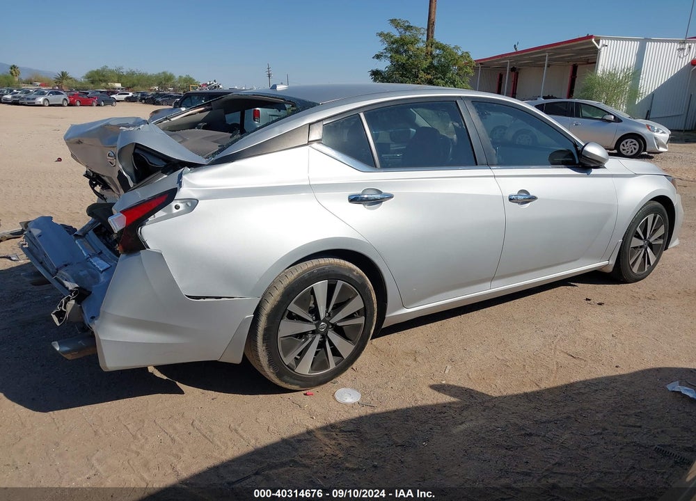 2022 NISSAN ALTIMA SV FWD VIN: 1N4BL4DV5NN348843