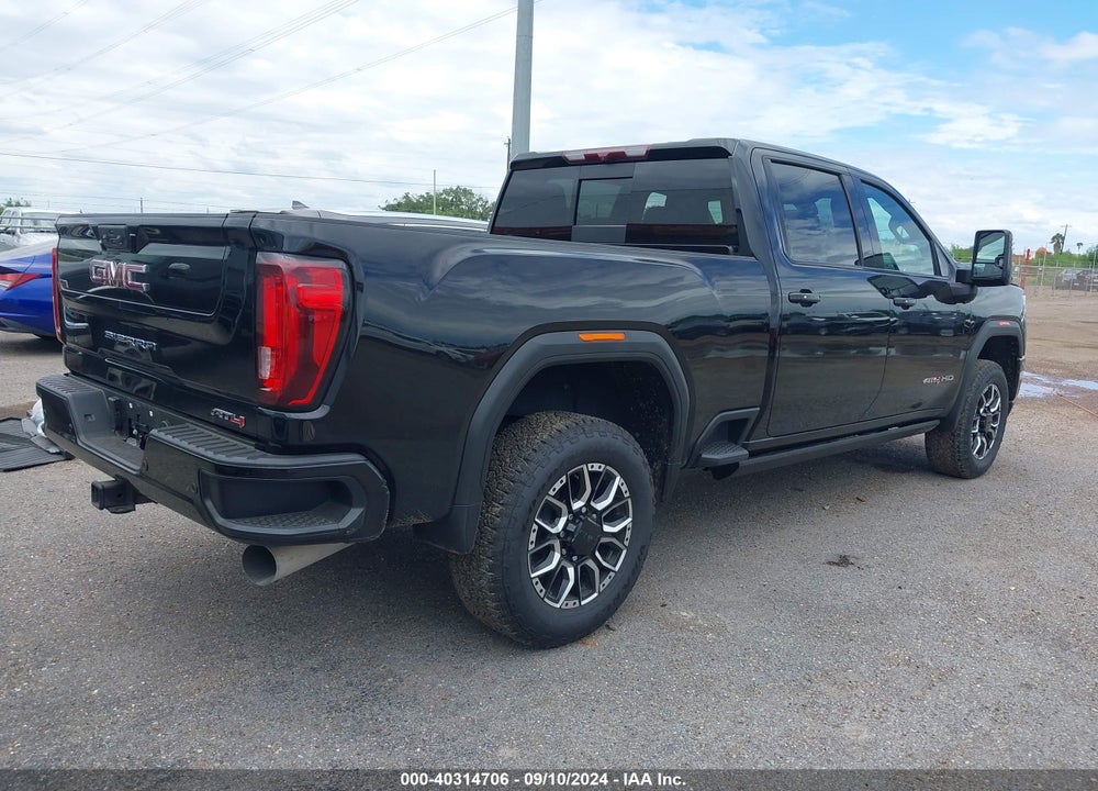 2022 GMC SIERRA 2500HD 4WD STANDARD BED AT4 VIN: 1GT49PEY8NF192366