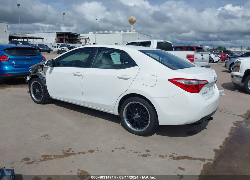 2015 TOYOTA COROLLA LE VIN: 5YFBURHE9FP239854
