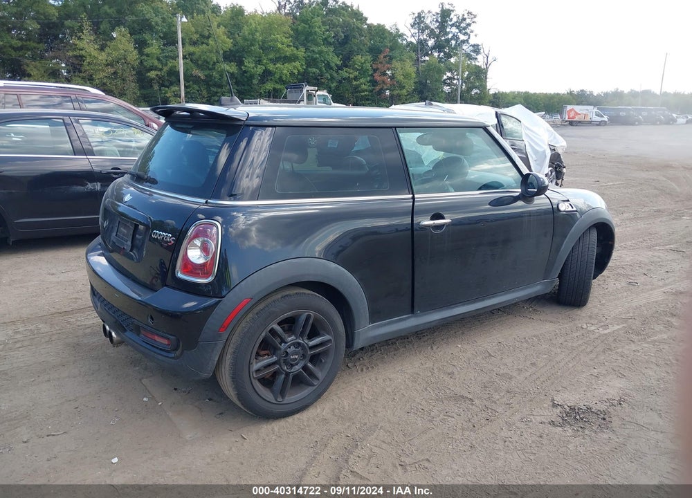 2012 MINI COOPER S VIN: WMWSV3C51CTY25340